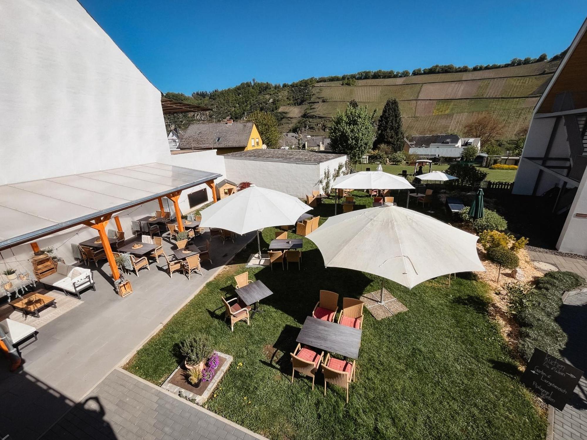 Hotel Restaurant Zur Marienburg Pünderich Esterno foto